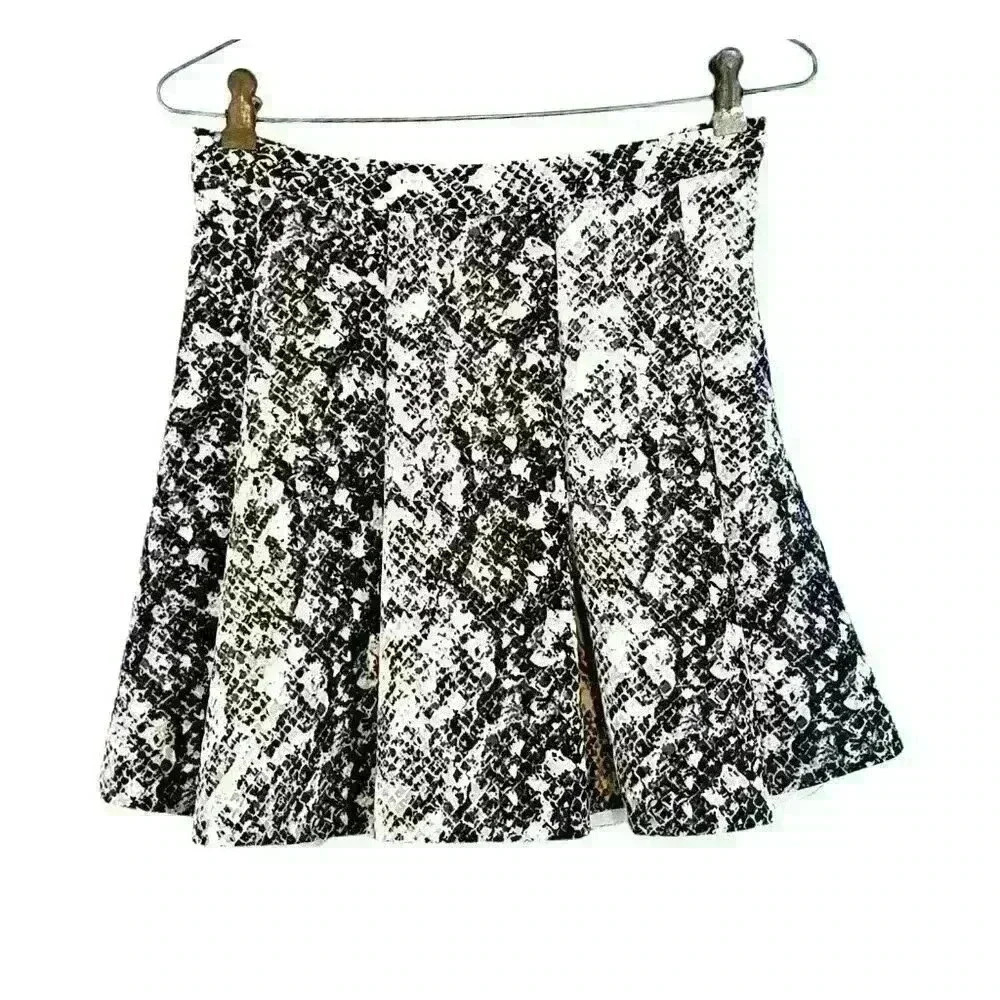 ABERCROMBIE & FITCH Womans Vintage BLACK WHITE GRAY Skirt Side Zip size Med